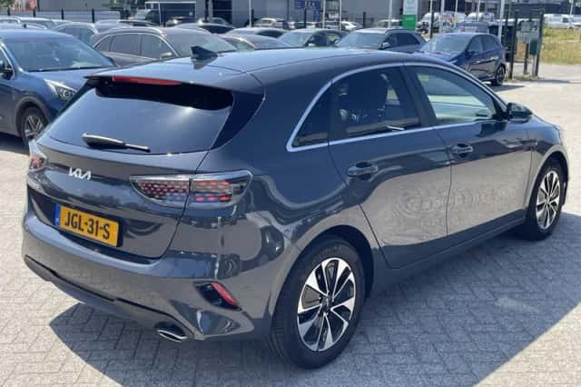 Kia Ceed (2025) thumbnail 5