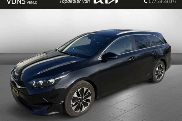 Kia Ceed Sportswagon (2025) thumbnail 1
