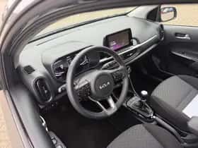 Kia Picanto (2025) thumbnail 8