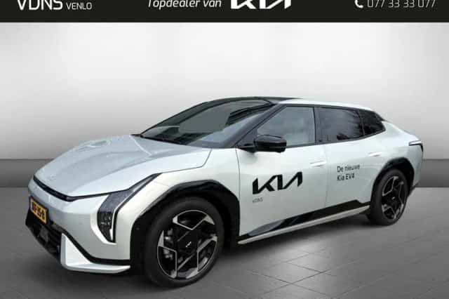 Kia EV4 (2025) thumbnail 1