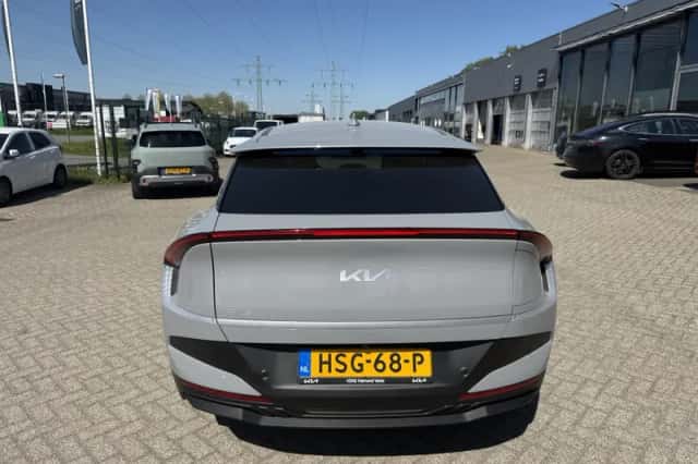 Kia EV6 (2025) thumbnail 4