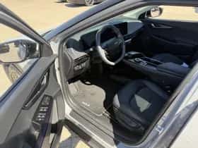 Kia EV6 (2025) thumbnail 9