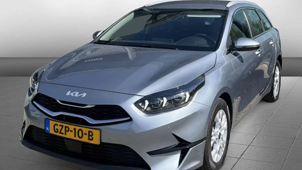 Kia Ceed Sportswagon (2025) — foto 1