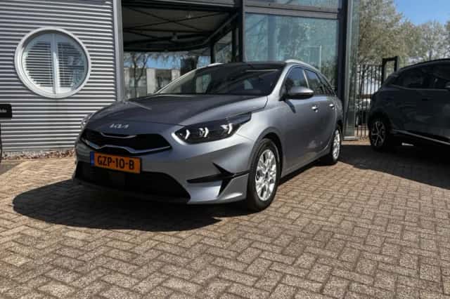 Kia Ceed Sportswagon (2025) thumbnail 2