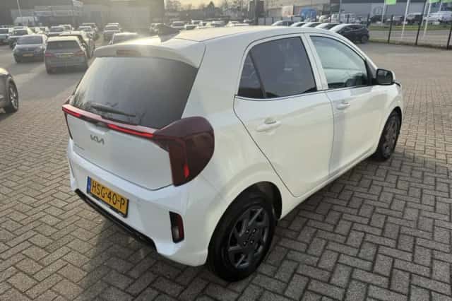 Kia Picanto (2025) thumbnail 5