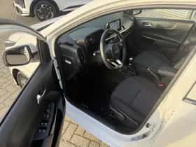 Kia Picanto (2025) thumbnail 8