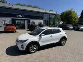 Kia Stonic (2024) thumbnail 2