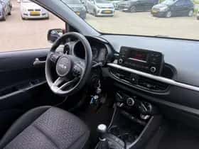 Kia Picanto (2021) thumbnail 7