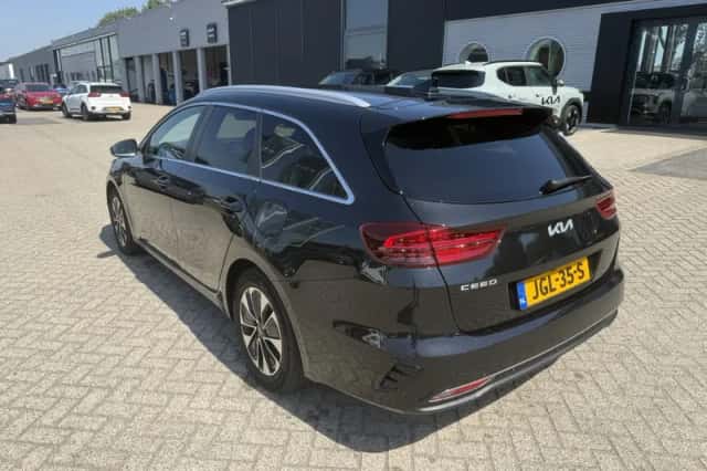 Kia Ceed Sportswagon (2025) thumbnail 3