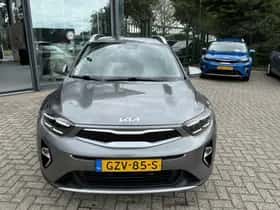 Kia Stonic (2025) thumbnail 3