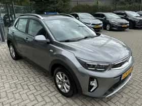 Kia Stonic (2025) thumbnail 4