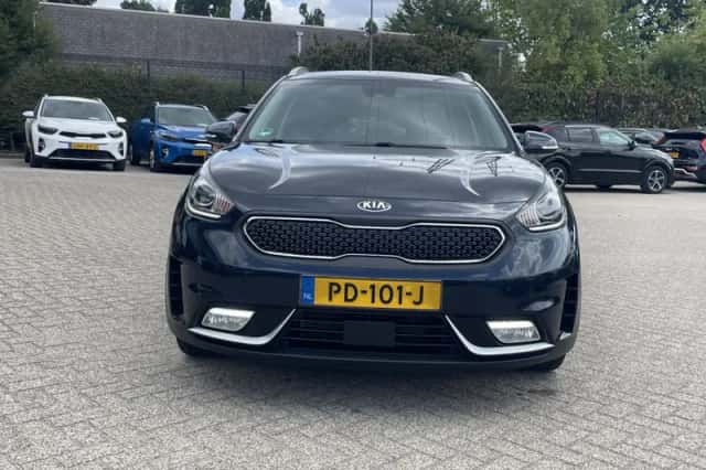 Kia Niro (2017) thumbnail 5