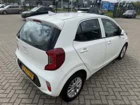 Kia Picanto (2023) thumbnail 6