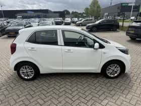 Kia Picanto (2023) thumbnail 7