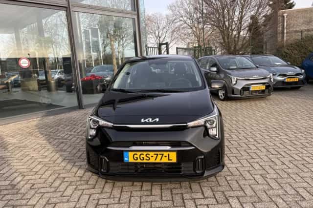 Kia Picanto (2024) thumbnail 3