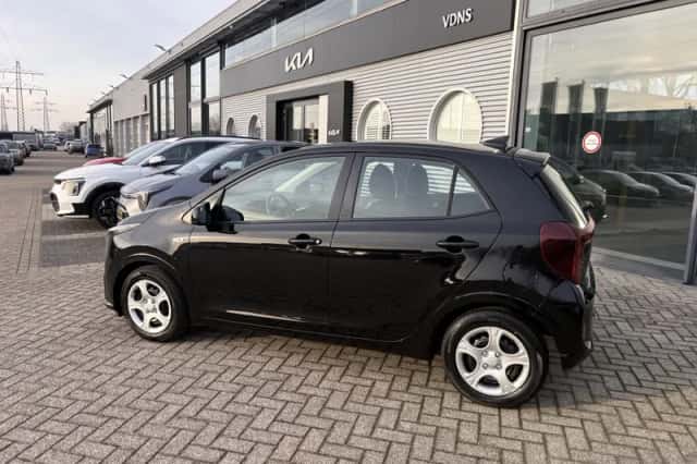 Kia Picanto (2024) thumbnail 4