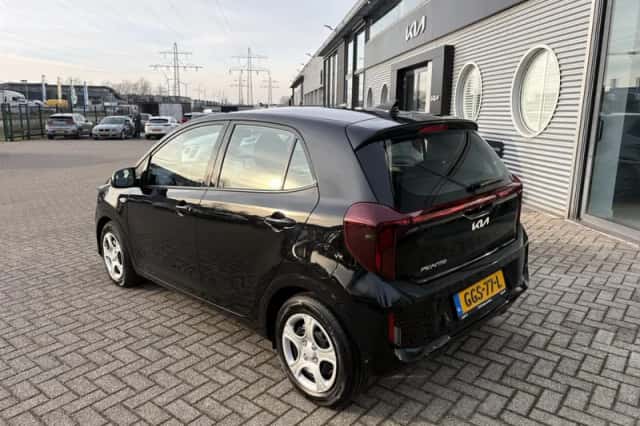 Kia Picanto (2024) thumbnail 5