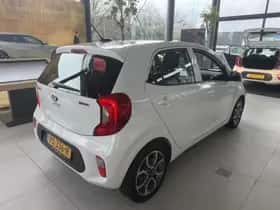 Kia Picanto (2017) thumbnail 7