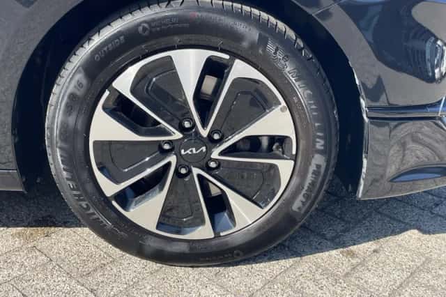 Kia Ceed (2025) thumbnail 5