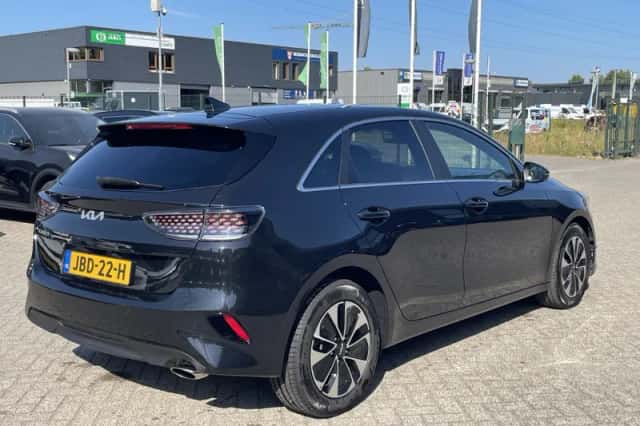 Kia Ceed (2025) thumbnail 6
