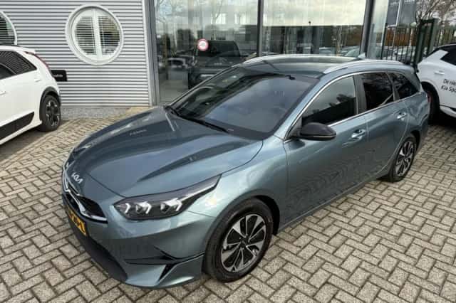 Kia Ceed Sportswagon (2025) thumbnail 2
