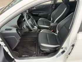 Kia Picanto (2024) thumbnail 12