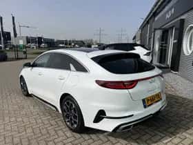 Kia Proceed (2022) thumbnail 6