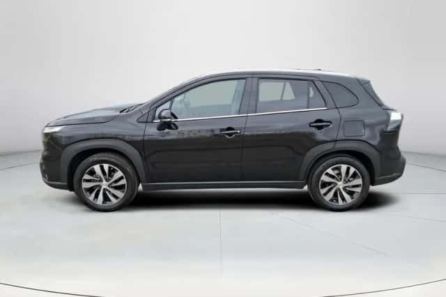 Suzuki S-Cross (2025) thumbnail 2