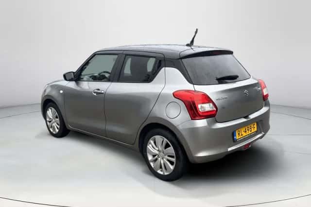 Suzuki Swift (2017) thumbnail 3