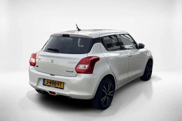 Suzuki Swift (2020) thumbnail 5