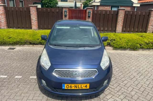 Kia Venga (2010) thumbnail 5