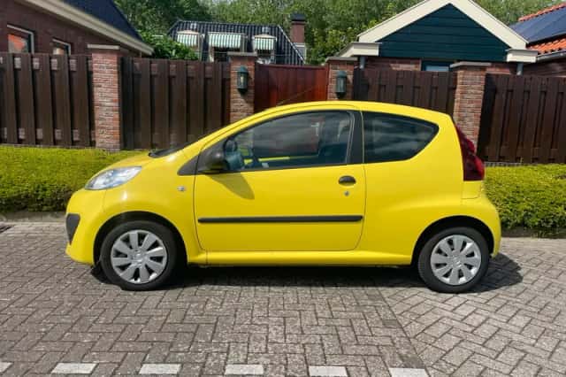 Peugeot 107 (2012) thumbnail 6