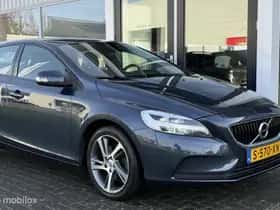 Volvo V40 (2023) thumbnail 22