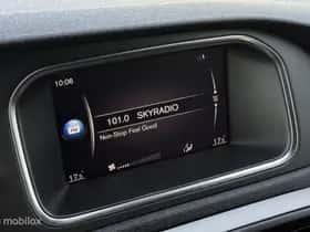 Volvo V40 (2023) thumbnail 26