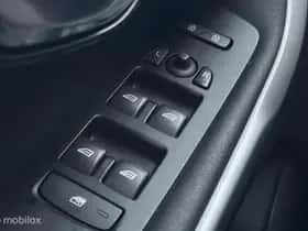 Volvo V40 (2023) thumbnail 36