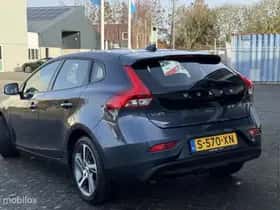 Volvo V40 (2023) thumbnail 38