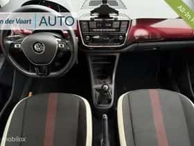 Volkswagen Up! (2017) thumbnail 2