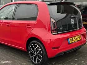 Volkswagen Up! (2017) thumbnail 21