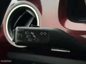 Volkswagen Up! (2017) thumbnail 36