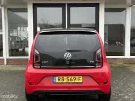 Volkswagen Up! (2017) thumbnail 6