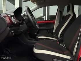 Volkswagen Up! (2017) thumbnail 8