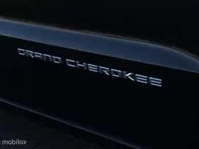Jeep Grand (2014) thumbnail 25