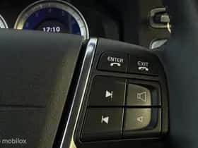Volvo V70 (2011) thumbnail 32