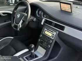 Volvo V70 (2011) thumbnail 38
