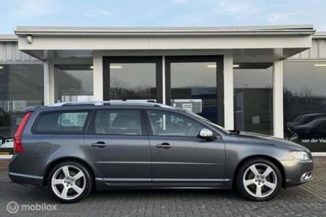 Volvo V70 (2011) thumbnail 5