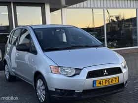 Mitsubishi Colt (2011) thumbnail 15