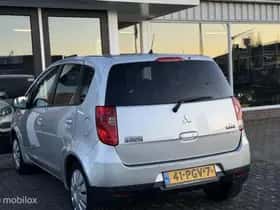 Mitsubishi Colt (2011) thumbnail 16