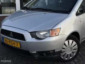 Mitsubishi Colt (2011) thumbnail 26