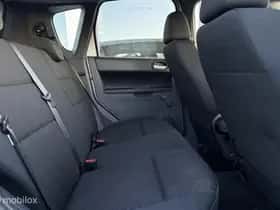 Mitsubishi Colt (2011) thumbnail 5