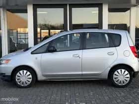 Mitsubishi Colt (2011) thumbnail 8